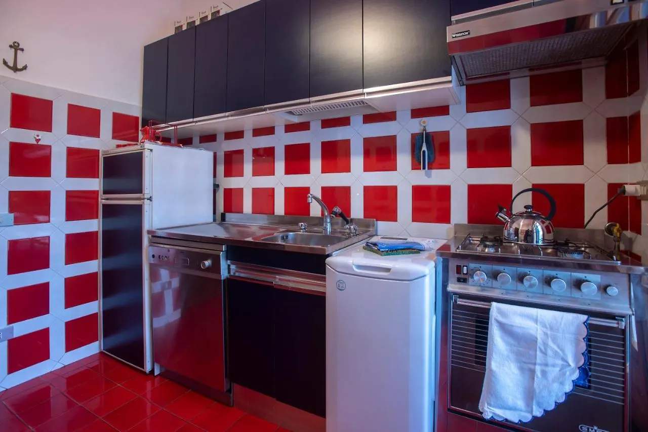 Apartment 080 - La Villa Storica Il Vigneto 45B, Terrazza Sul Mare - Parcheggio Privato Gratis Moneglia