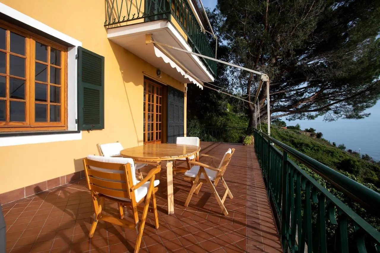 080 - La Villa Storica Il Vigneto 45B, Terrazza Sul Mare - Parcheggio Privato Gratis Moneglia Apartment