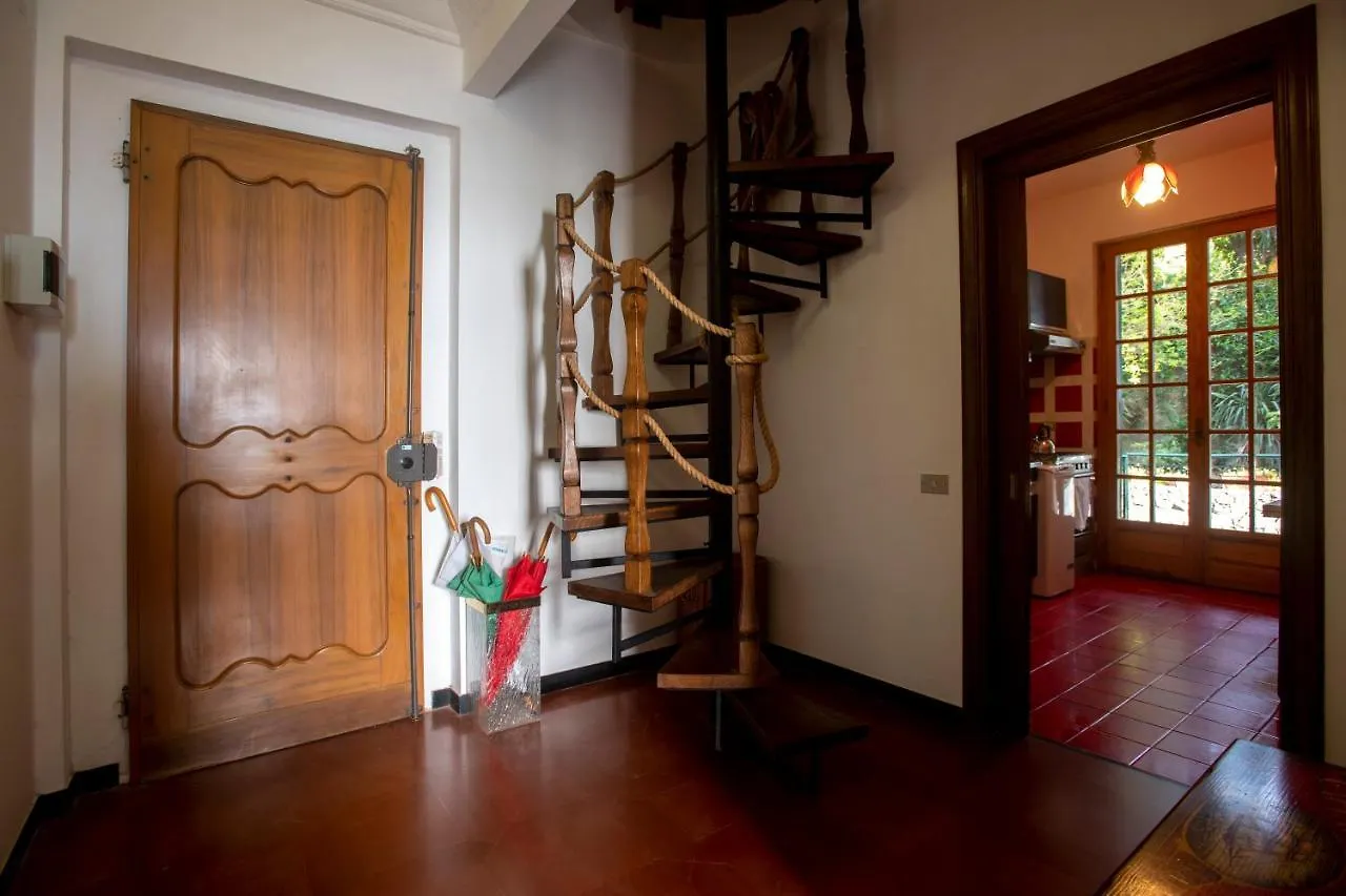 080 - La Villa Storica Il Vigneto 45B, Terrazza Sul Mare - Parcheggio Privato Gratis Moneglia 0*,  Italy